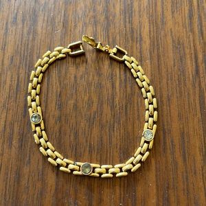 Vintage Womens costume bracelet